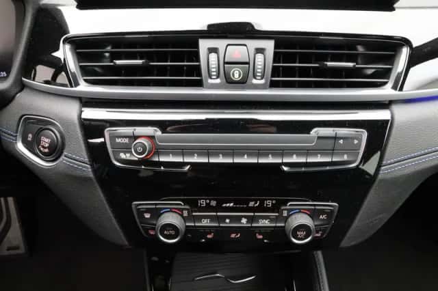 BMW X1 (2021) thumbnail 13