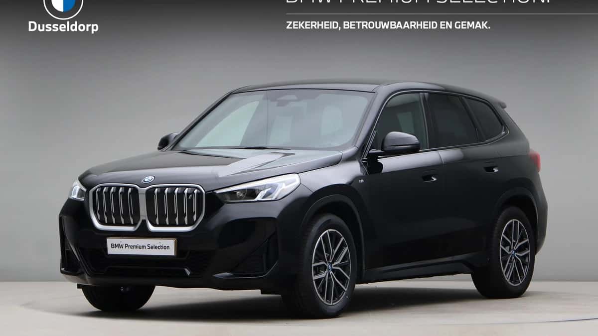 BMW iX1 (2023) — foto 1