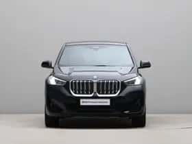 BMW iX1 (2023) thumbnail 5