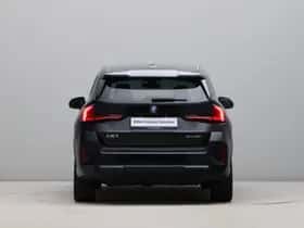 BMW iX1 (2023) thumbnail 9