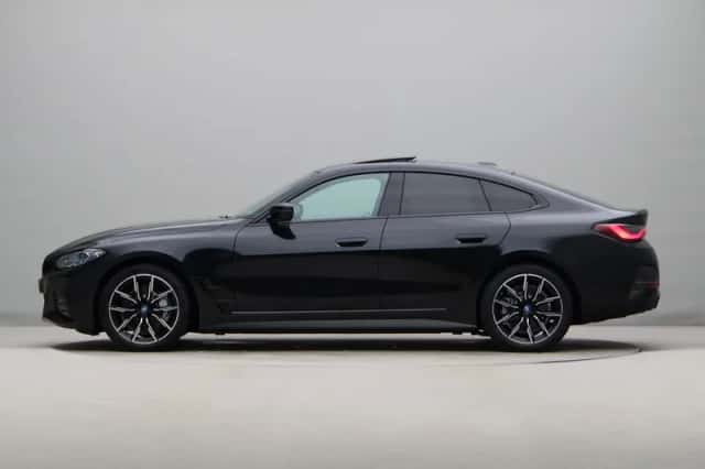 BMW i4 (2022) thumbnail 13