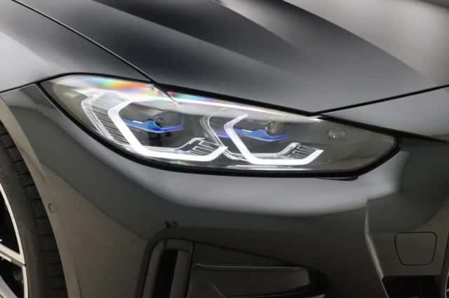 BMW i4 (2022) thumbnail 21