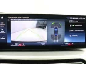 BMW i4 (2022) thumbnail 26