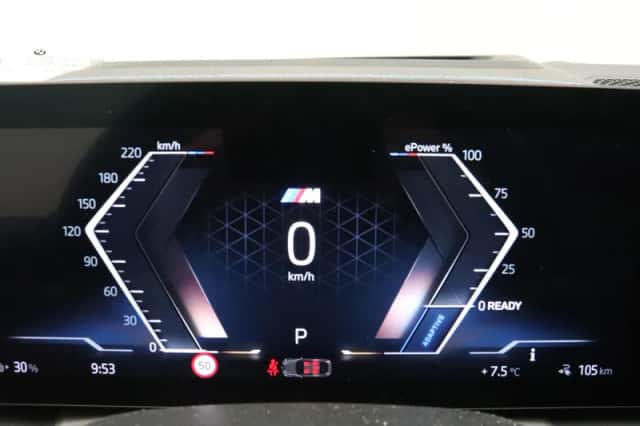 BMW i4 (2022) thumbnail 4