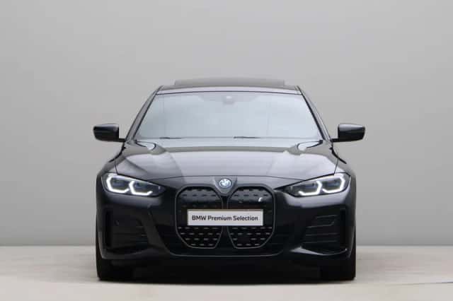 BMW i4 (2022) thumbnail 7