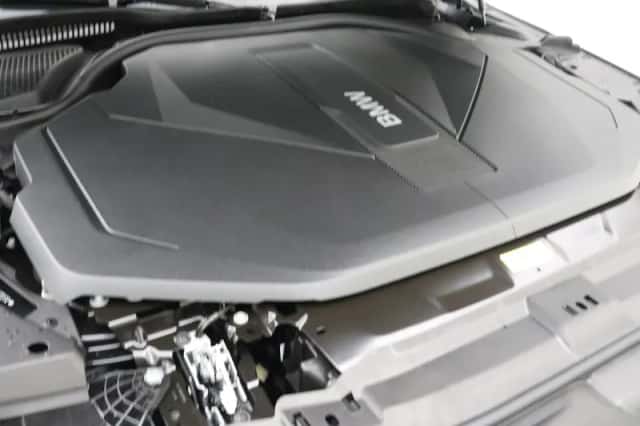 BMW i5 (2026) thumbnail 4