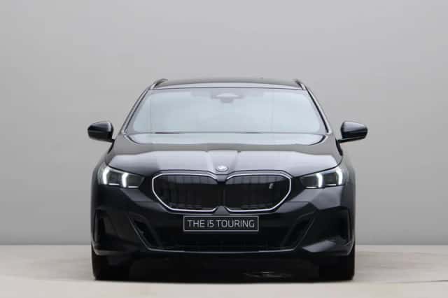 BMW i5 (2026) thumbnail 6