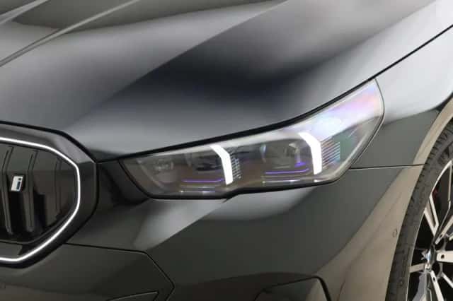 BMW i5 (2026) thumbnail 21