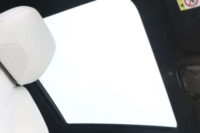 BMW i5 (2026) thumbnail 24
