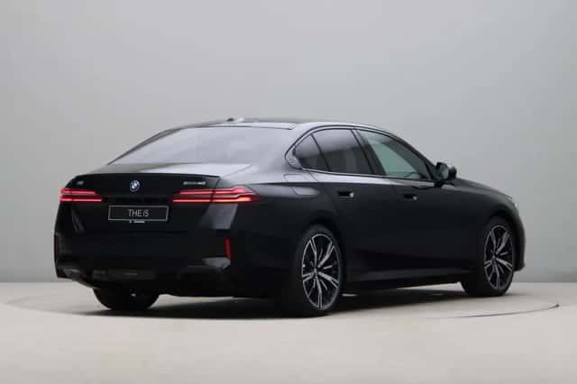 BMW i5 (2026) thumbnail 9