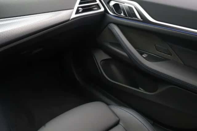 BMW i4 (2026) thumbnail 15