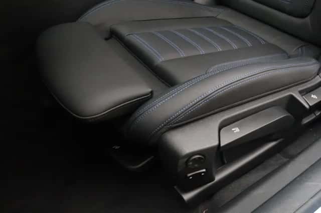 BMW i4 (2026) thumbnail 16