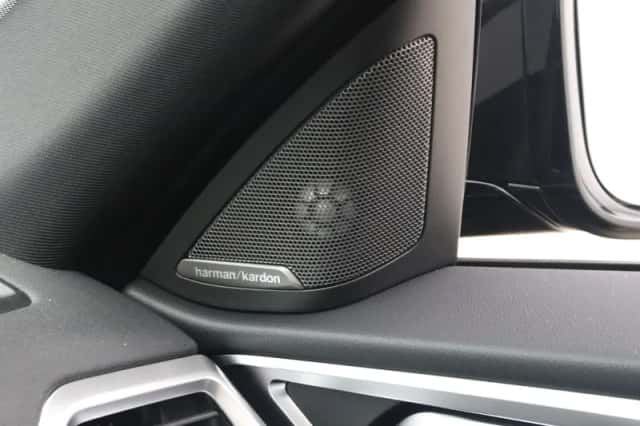 BMW i4 (2026) thumbnail 23