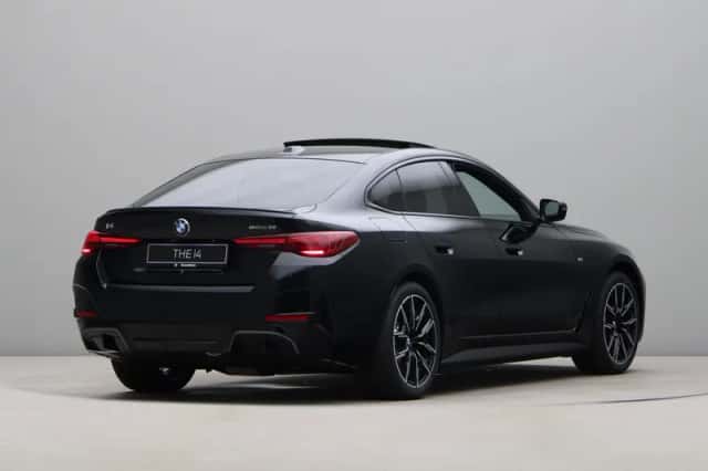 BMW i4 (2026) thumbnail 9