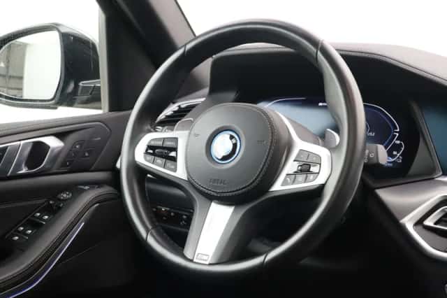 BMW X5 (2022) thumbnail 2