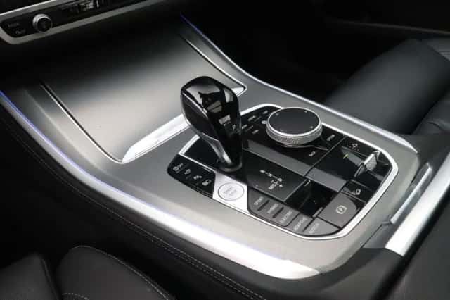 BMW X5 (2022) thumbnail 17