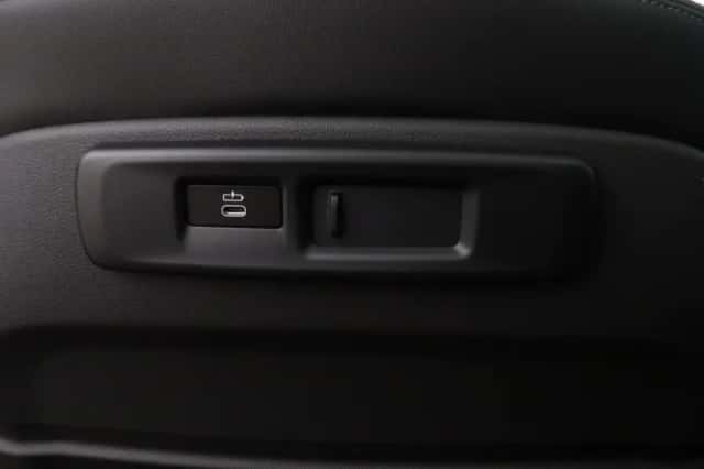 BMW X5 (2022) thumbnail 24