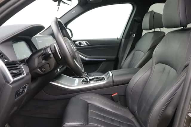BMW X5 (2022) thumbnail 4