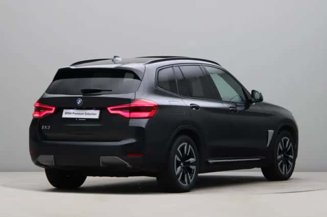BMW iX3 (2021) thumbnail 8