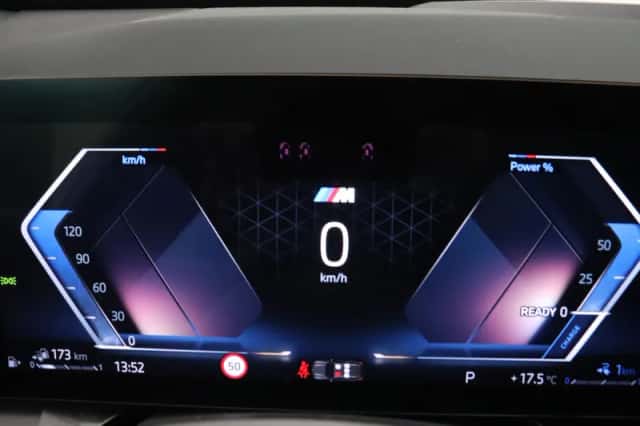 BMW X3 (2025) thumbnail 3