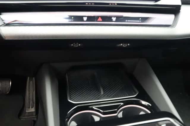 BMW i5 (2025) thumbnail 14