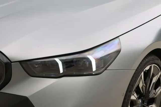 BMW i5 (2025) thumbnail 20