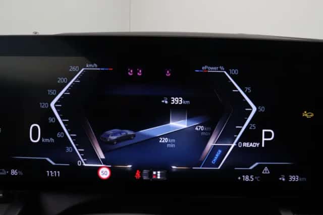 BMW i5 (2025) thumbnail 3