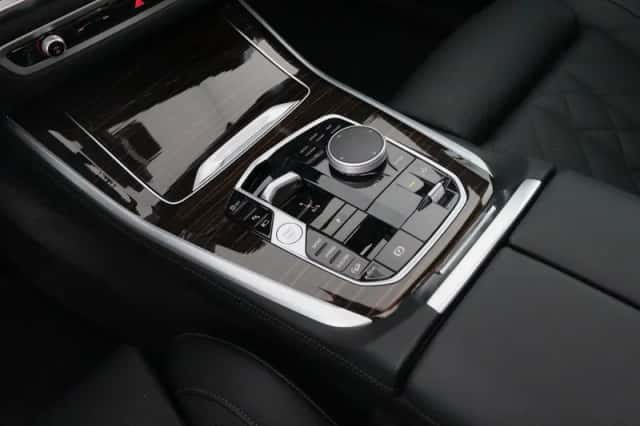 BMW X5 (2025) thumbnail 22
