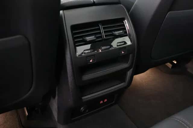 BMW X5 (2025) thumbnail 32