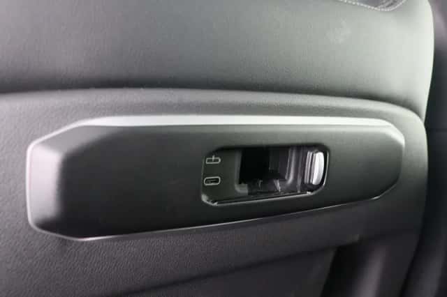 BMW X5 (2025) thumbnail 36