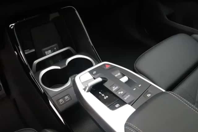 BMW iX1 (2026) thumbnail 15