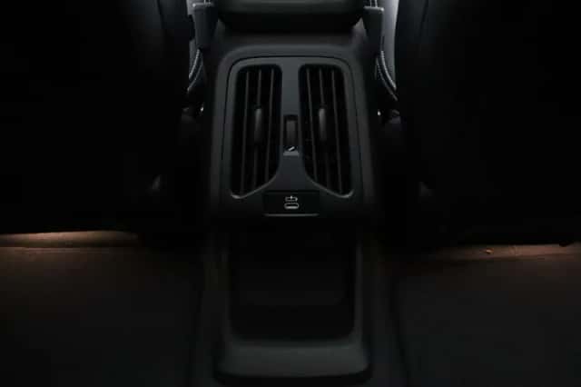 BMW iX1 (2026) thumbnail 23