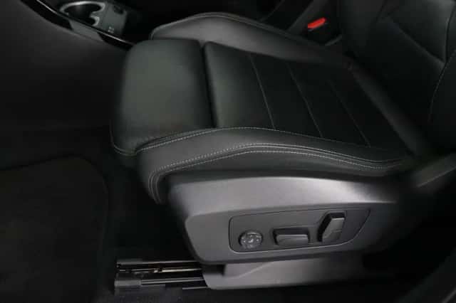 BMW X1 (2024) thumbnail 16