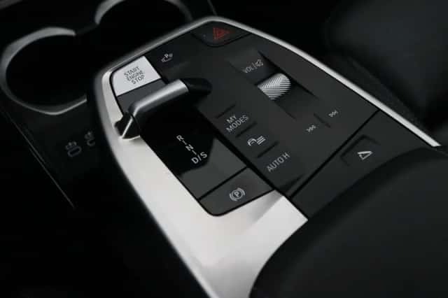 BMW X1 (2024) thumbnail 18