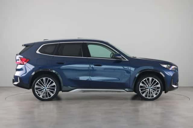 BMW X1 (2024) thumbnail 8