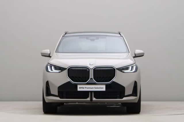 BMW X3 (2026) thumbnail 2