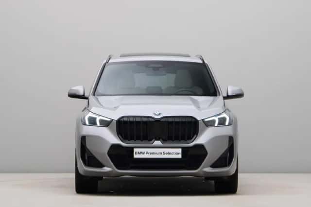 BMW X1 (2023) thumbnail 5
