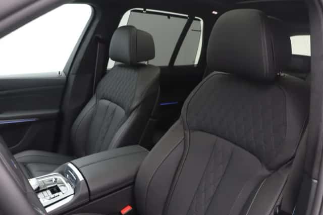 BMW X5 (2026) thumbnail 5