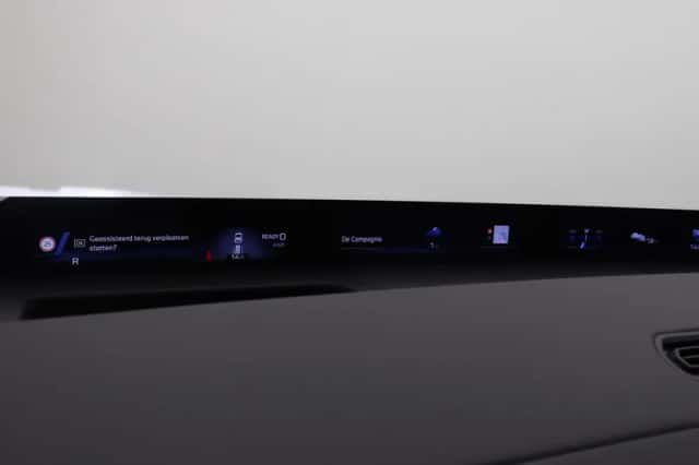 BMW iX3 (2026) thumbnail 3