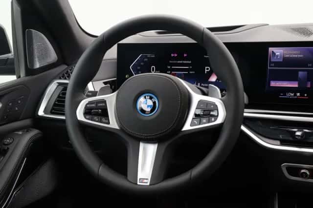 BMW X5 (2026) thumbnail 2