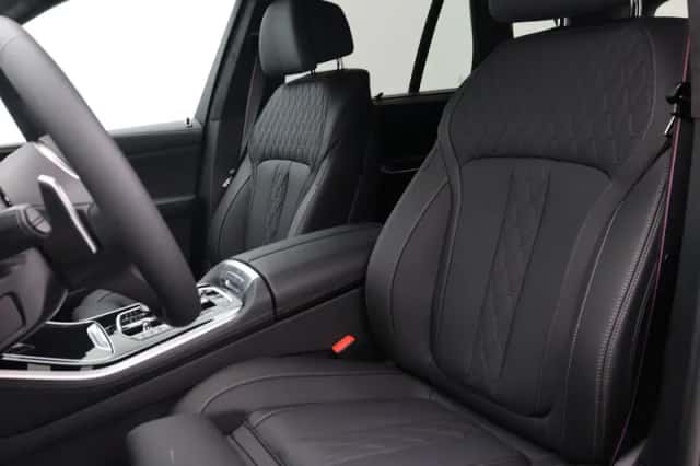 BMW X5 (2026) thumbnail 5