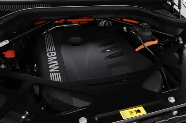 BMW XM (2026) thumbnail 4