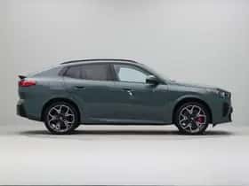 BMW iX2 (2026) thumbnail 6