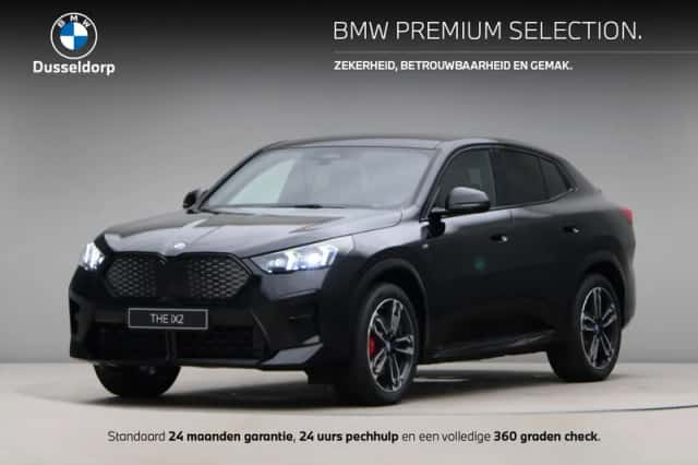 BMW iX2 (2025) thumbnail 1