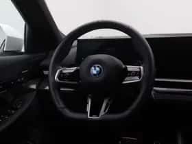 BMW 5-Serie (2025) thumbnail 2