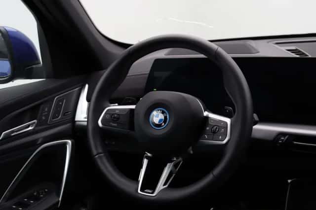 BMW X1 (2025) thumbnail 2