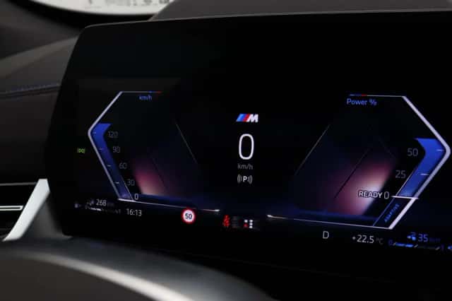 BMW X1 (2025) thumbnail 3