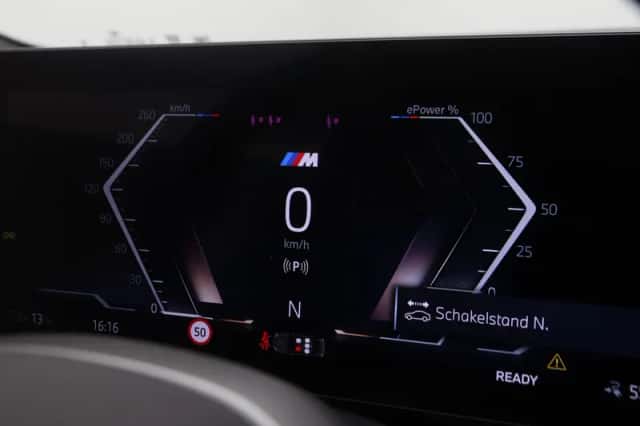 BMW i5 (2026) thumbnail 3