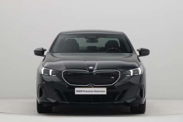 BMW i5 (2024) thumbnail 6