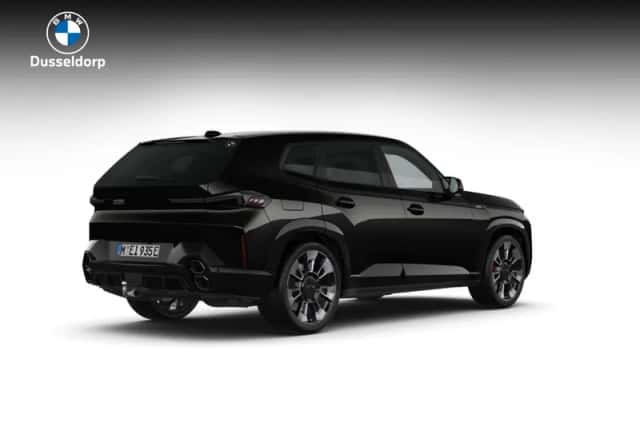 BMW XM (2026) thumbnail 2